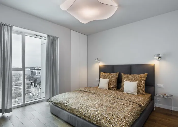 Apartman Towarowa 37 *